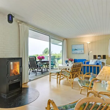 Casa de Férias Eddy - 50m From The Sea By Interhome *